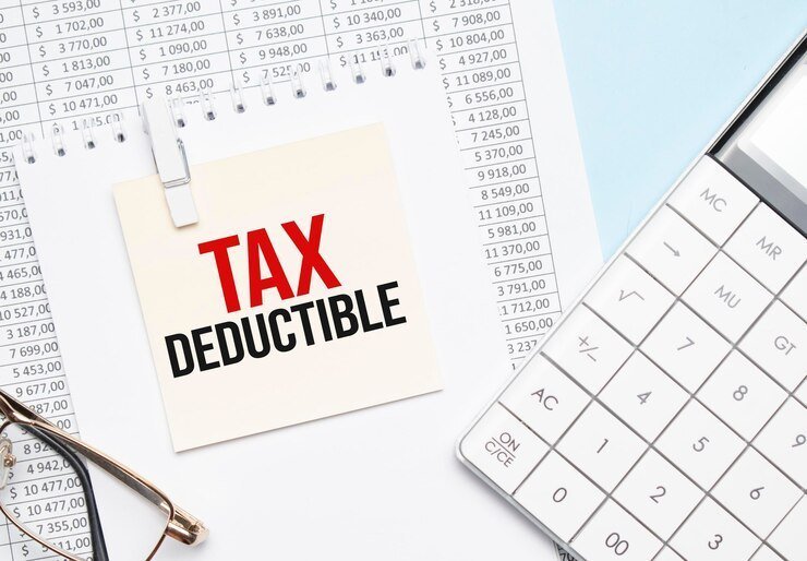 Navigating Naturopathic Healthcare in Ontario: Insurance Coverage and Tax Deductibility