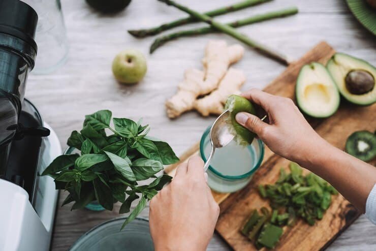5 ways to Detox Naturally with a Holistic Doctor Toronto