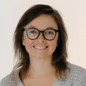 Dr. Lindsey Mallais